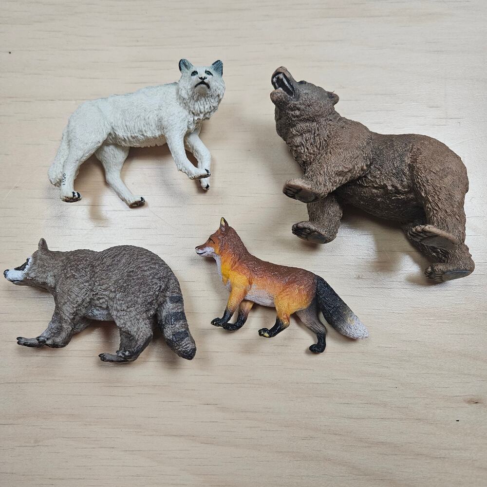 Woodland Animal Figures 3 Safari Ltd, 1 Schleich Grizzly Fox Raccoon White Wolf
